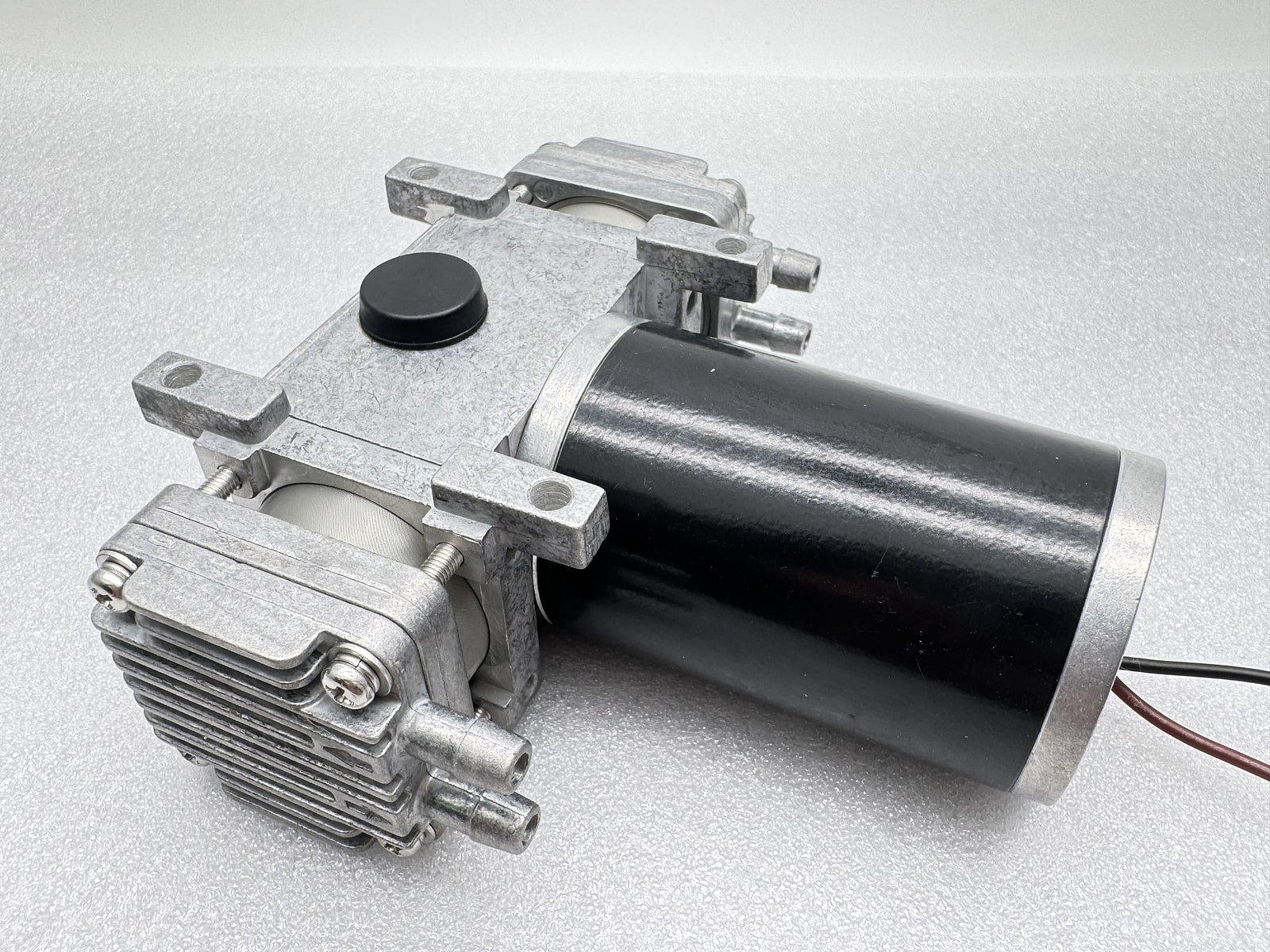 BD-08 double-head pump with black motor
